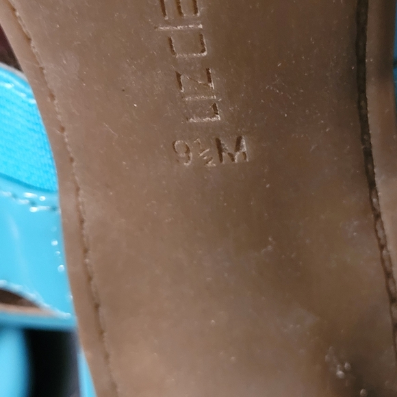 Shoes - Picture 5 of 5